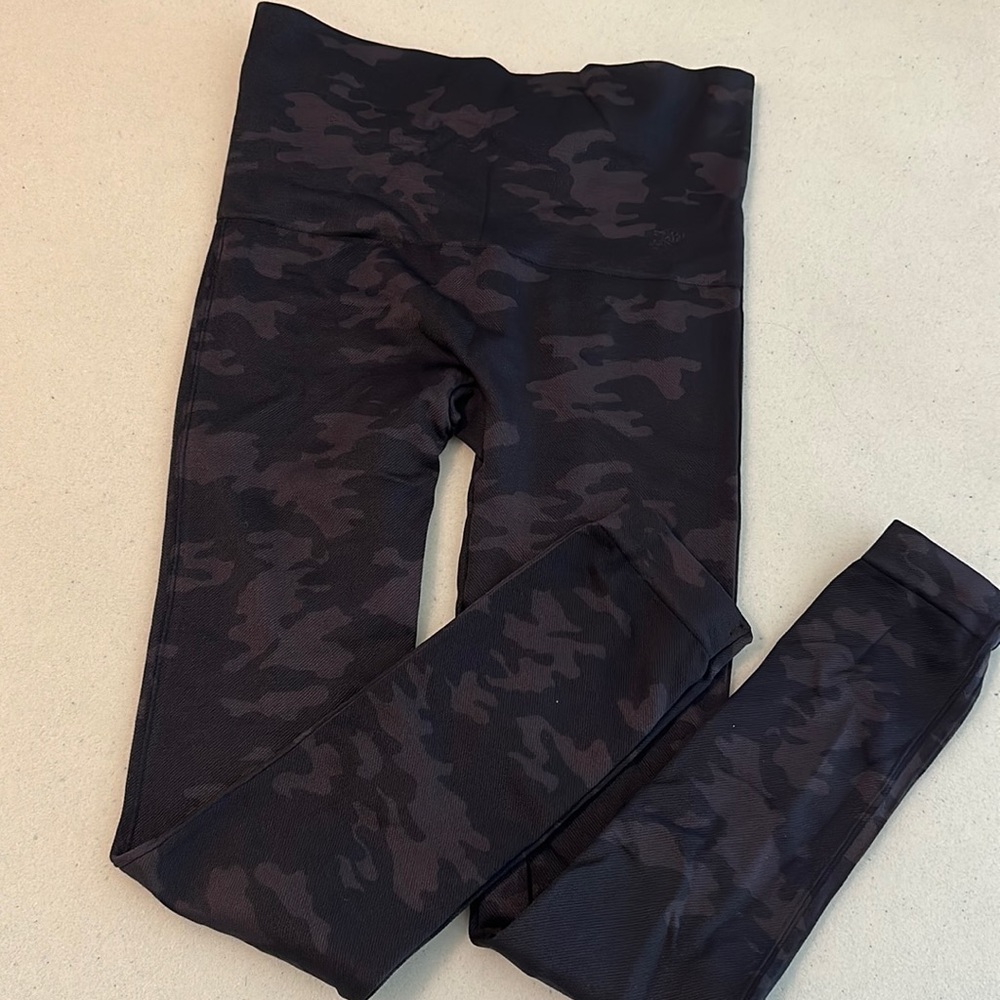 Spanx camo legging